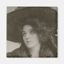 Vintage Lady Magnet
