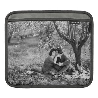 Vintage Photo Sweet Picnic Kiss Rudolph Valentino Sleeve For iPads