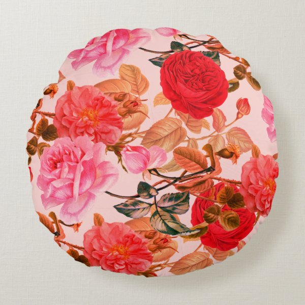 Vintage Roses on Pastel Pink Round Cushion Round Pillow