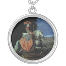 W&W Sun King's Side-Saddle Spy Necklace