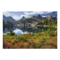WA, Alpine Lakes Wilderness, Gem Lake, with 2