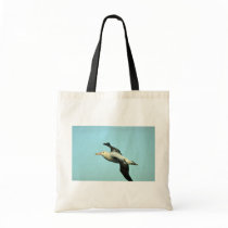 Wandering Albatross In Flight Tote Bag