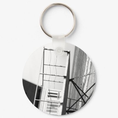 Watching the Surfers keychain by kimboj1