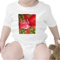 water drop on leaves t-shirts
