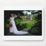 WedPoseSeekR091810 Mouse Pad
