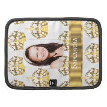 White and gold crowns organizers