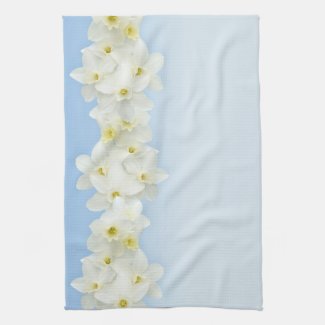 White daffodils Mojo kitchen towel