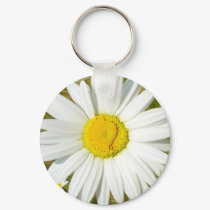 White Daisy keychains by lifesphere White Daisy keychains