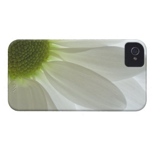 White Daisy Petals iPhone 4 Case-Mate Barely There
