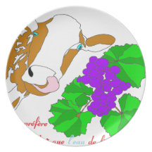 WINE HERE WATER DE Là.png Dinner Plate