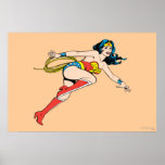 Wonder Woman Leap Right Posters