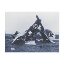 World War 1 Wreckage of a German plane Post Cards