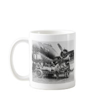 WW2 Airplane and Crew: 1940s Mugs