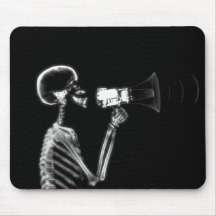 X-RAY SKELETON ON MEGAPHONE - B&W MOUSE PAD