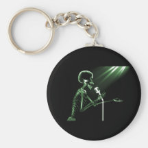 X-RAY SKELETON SINGING ON RETRO MIC - GREEN KEYCHAIN