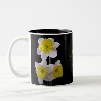 Yellow on White Daffodil zazzle_mug