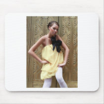 yellow rock love mouse pad