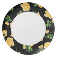 Yellow roses pattern on black and white flowery plate