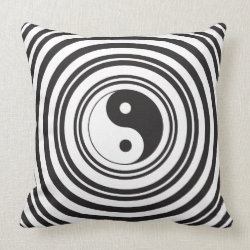Yin Yang Black White Concentric Circles Pattern Pillow