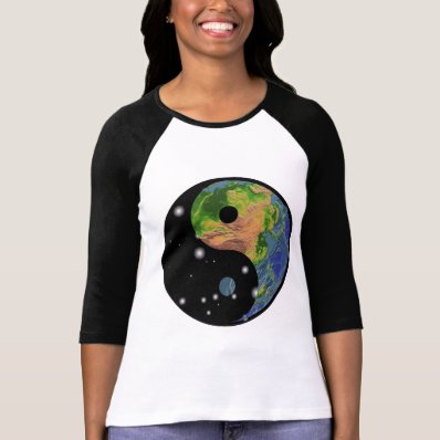 Yin Yang Earth T-Shirt T-shirt