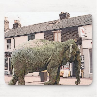 ze elefan mouse pad by REDINARD