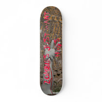 Zombies just want hugs skateboard
