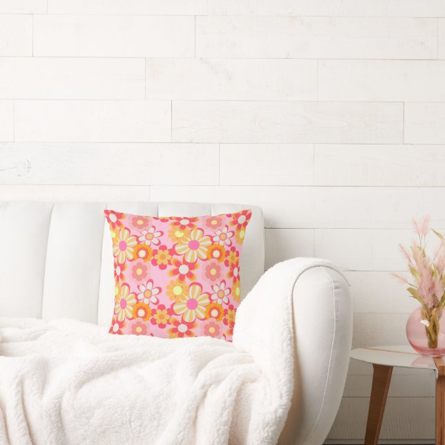 レトロかわいいお花デザイン♡ピンク THROW PILLOW (Couch)