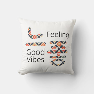 느좋 Feeling Good Vibes Throw Pillow