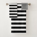 Search for black and white bath towels Lines