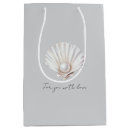 Search for pearl gift bags White