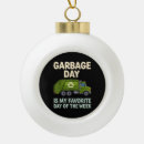 Search for garbage ornaments Truck