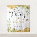 Search for bride to bee decor Daisies