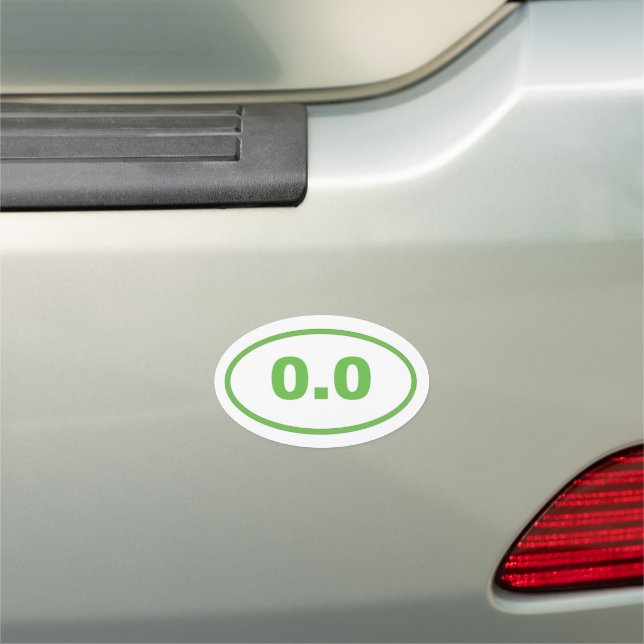 0.0 green oval car magnet (In Situ)