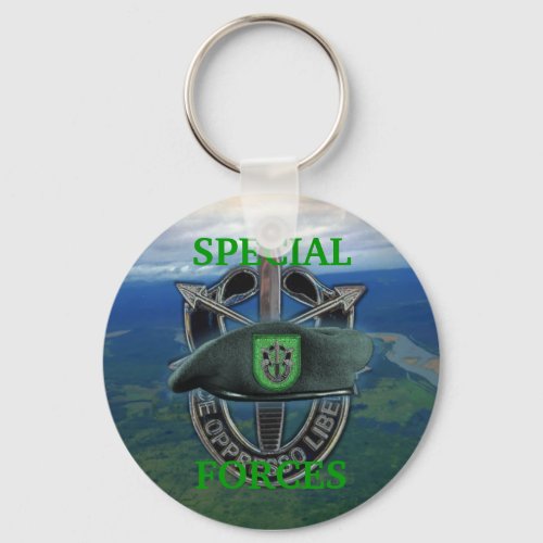 10th special forces group green berets Keychain
