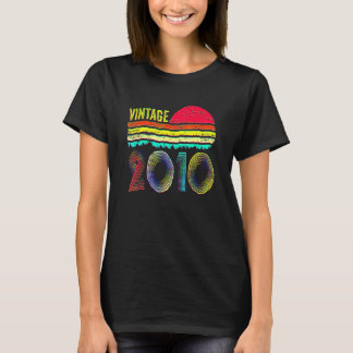 12 Year Old Birthday Vintage Classic Born In 2010 T-Shirt