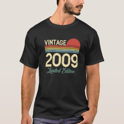 13 Years Old Vintage 2009 Kids Retro Happy 13Th Bi T_Shirt