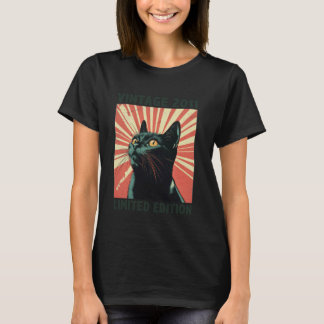 14 Years Old Gift Vintage 2011 Cat Lover 14th Birt T-Shirt