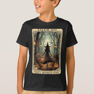 1692 Halloween Witch They Missed One Tarot Card Wo T-Shirt