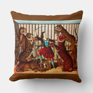 1874 The Lion Queen Throw Pillow