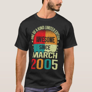 18 Year Awesome Since March 2005 Vintage 18th Birt T-Shirt