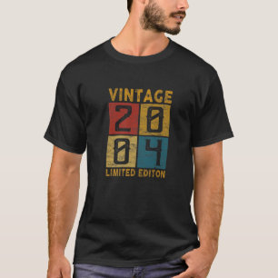 18Th Birthday Vintage 2004 Born In 2004 18 Yrs Old T-Shirt