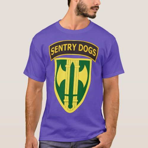 18th MP Brigade Sentry Dogs Tab wo Txt T_Shirt