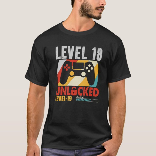 18Th Video Gamer Birthday Gift Level 18 Unlocked F T-Shirt (Front)
