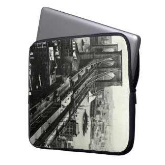1900 Brooklyn Bridge Laptop Sleeve