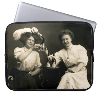 1905 Beer Drinking Girl Friends Laptop Sleeve