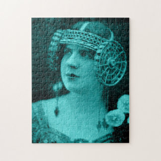 1929 French artiste Mme. Tessandra Jigsaw Puzzle