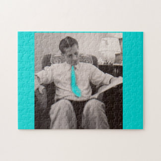 1930s reading the paper jigsaw puzzle