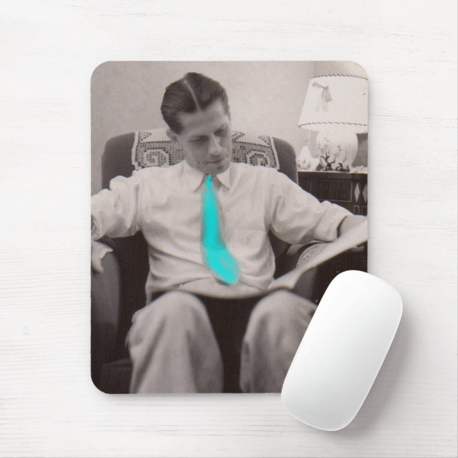 1930s reading the paper mouse pad (With Mouse)
