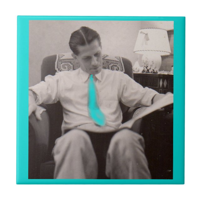 1930s reading the paper tile (Front)