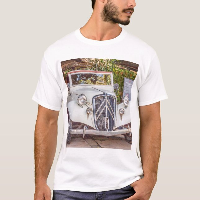1934 Citroen Traction Avant classic car T-Shirt (Front)